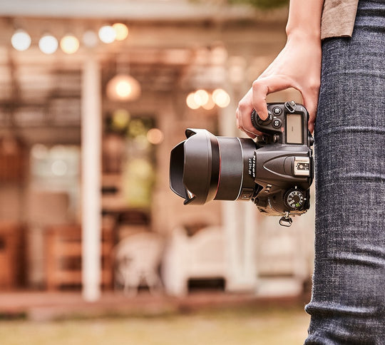 14mm F2.8 AF Weather Sealed Wide Angle with Lens Station (Nikon F) - Rokinon