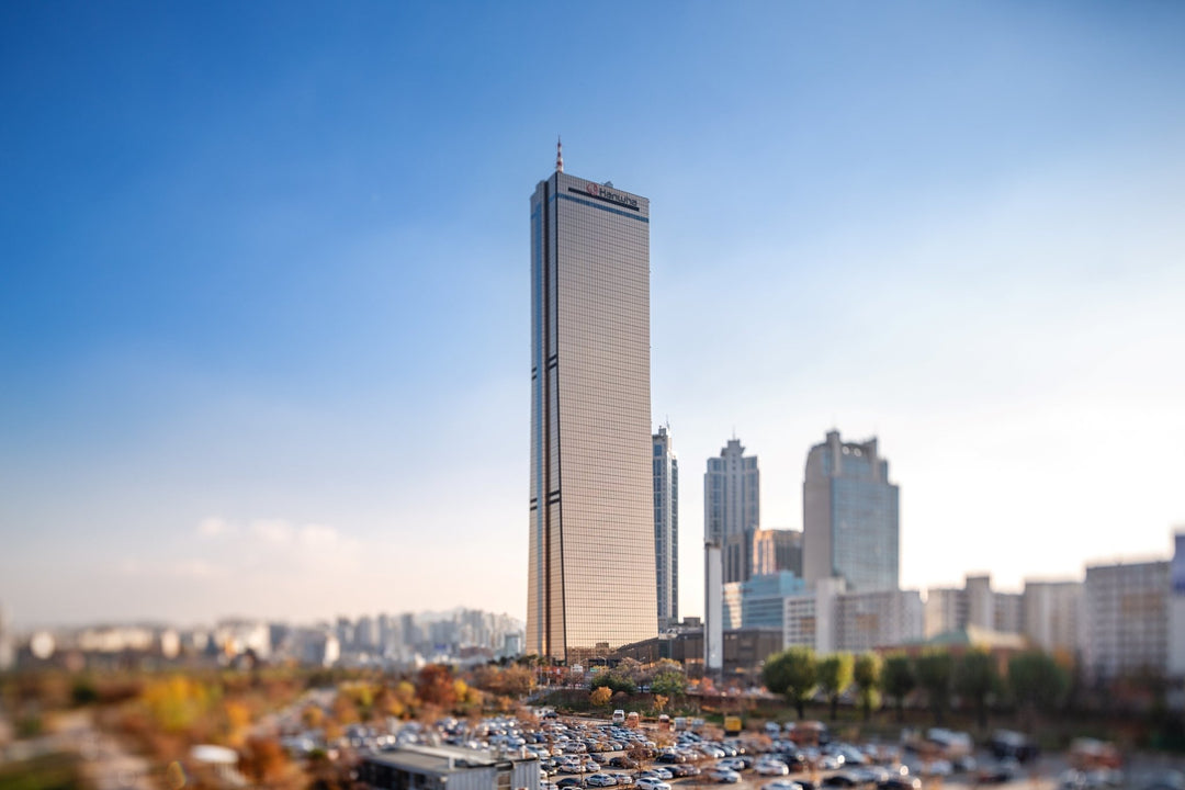 24mm F3.5 Full Frame Tilt Shift - Rokinon
