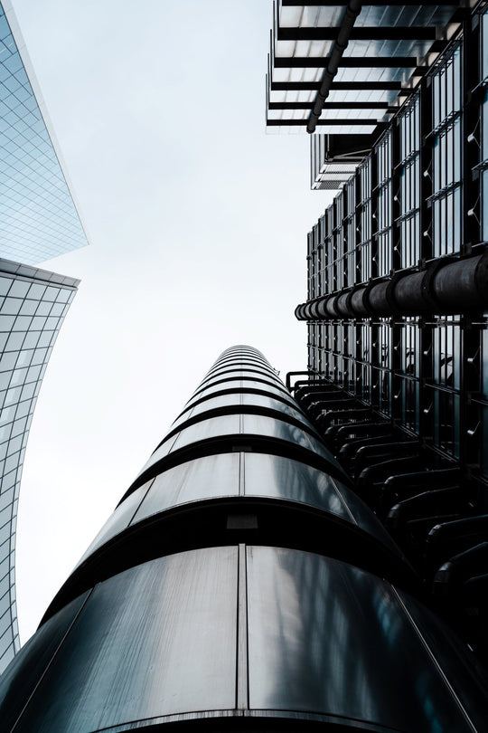 35mm F1.8 AF Compact Full Frame Wide Angle with Lens Station (Sony E) - Rokinon