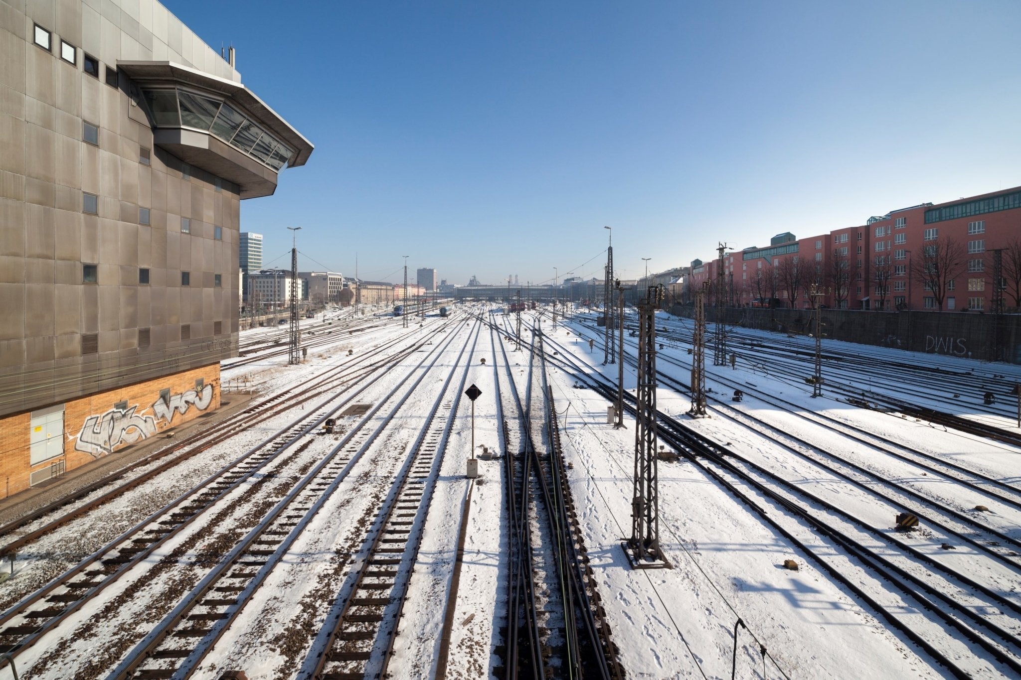 ROKINON SP 14mm F2.4 超広角　For Nikon Amazon.com : Rokinon Special Performance (SP) 14mm F2.4